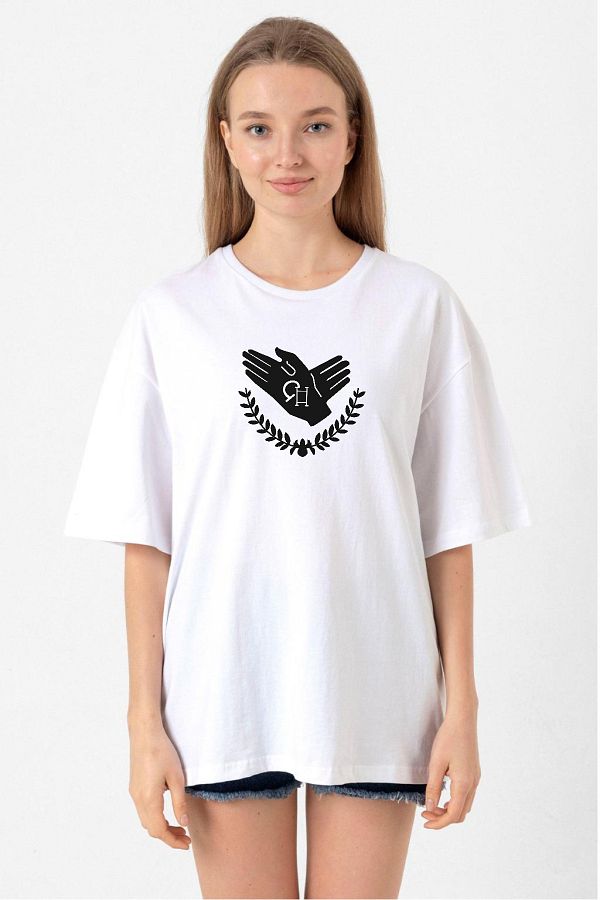 Tshirthane-Violet Evergarden Anime CH Postal Company Logo White Women's Oversize T-shirt 1