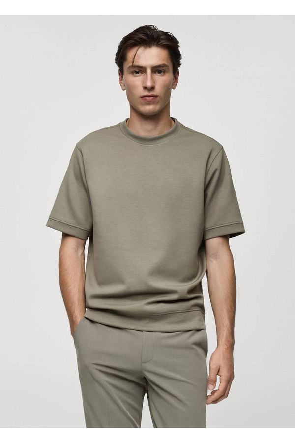 MANGO Man-Látkové tričko Regular Cut 1