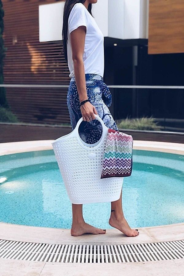Large plastic beach bag deals
