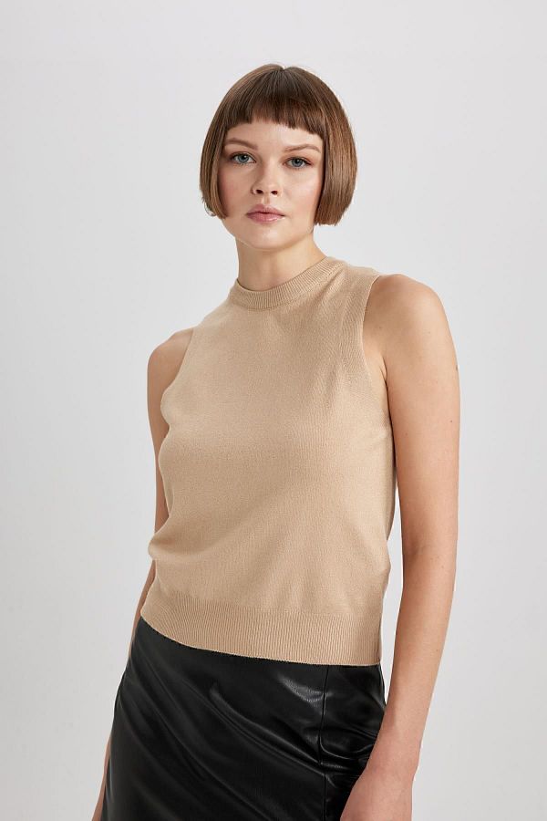DeFacto-Regular Fit Half Turtleneck Basic Plain Tank Top B1917Ax23Au 1