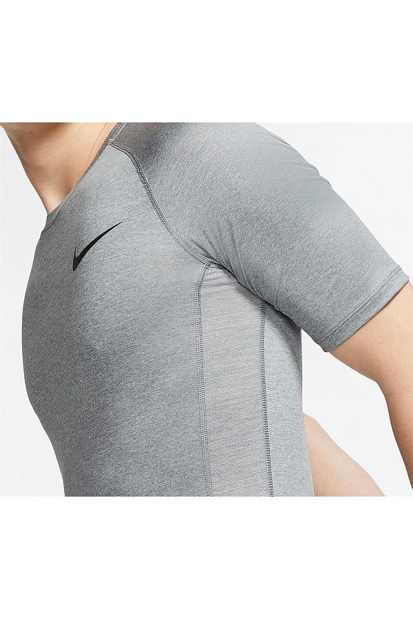 Nike t shirt compression outlet