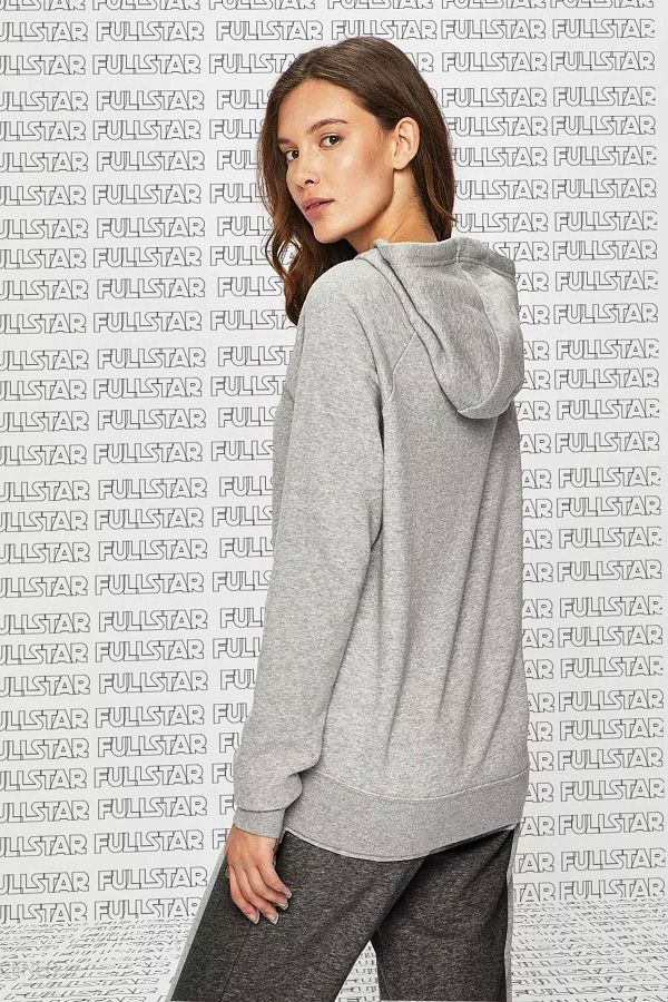 Nike sportswear essential fleece sweatshirt 2025