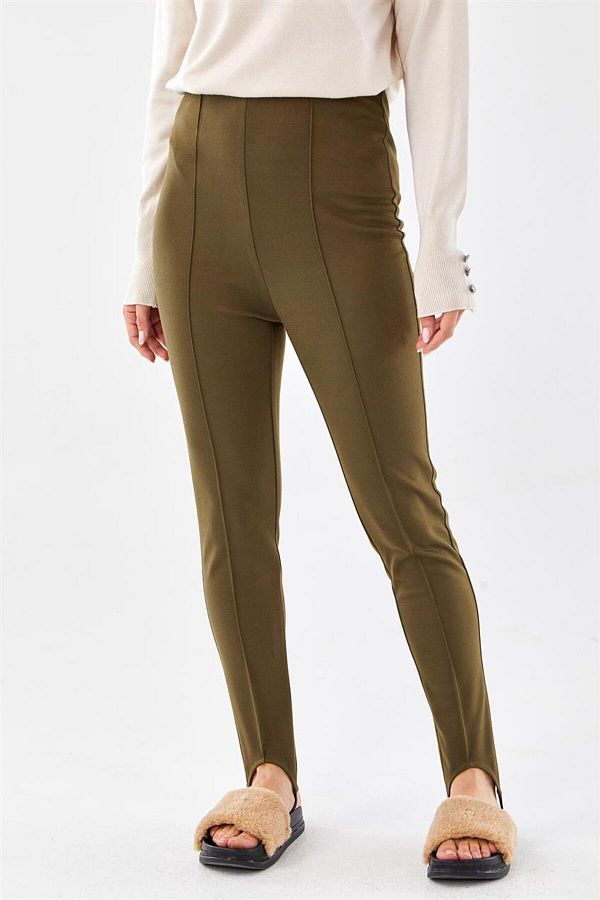 Leggings with elastic foot band 2025