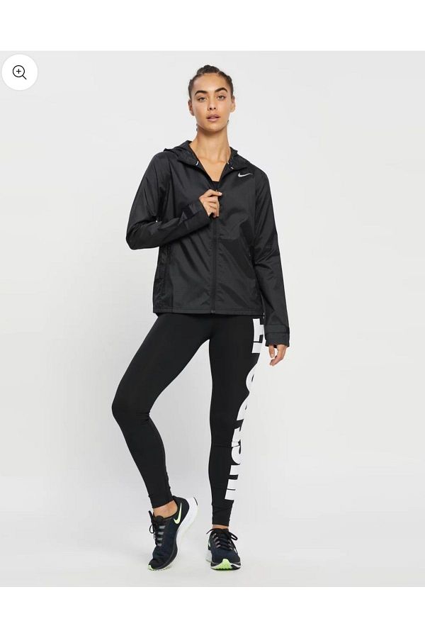 Nike essential full zip running jacket deals