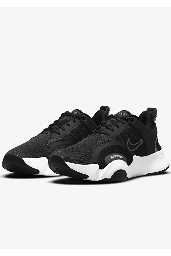 nike training superrep go trainers in cream