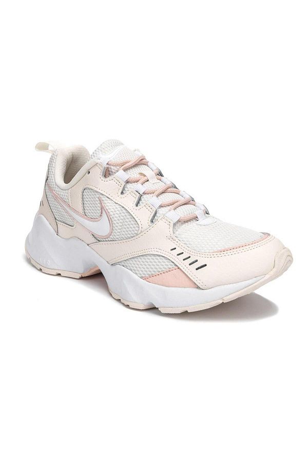 Nike beige running shoes 2025