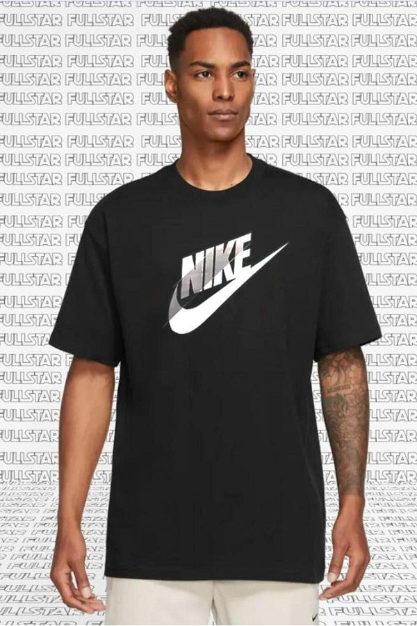 Nike Men s Black T Shirt Futura Block Logo Trendyol