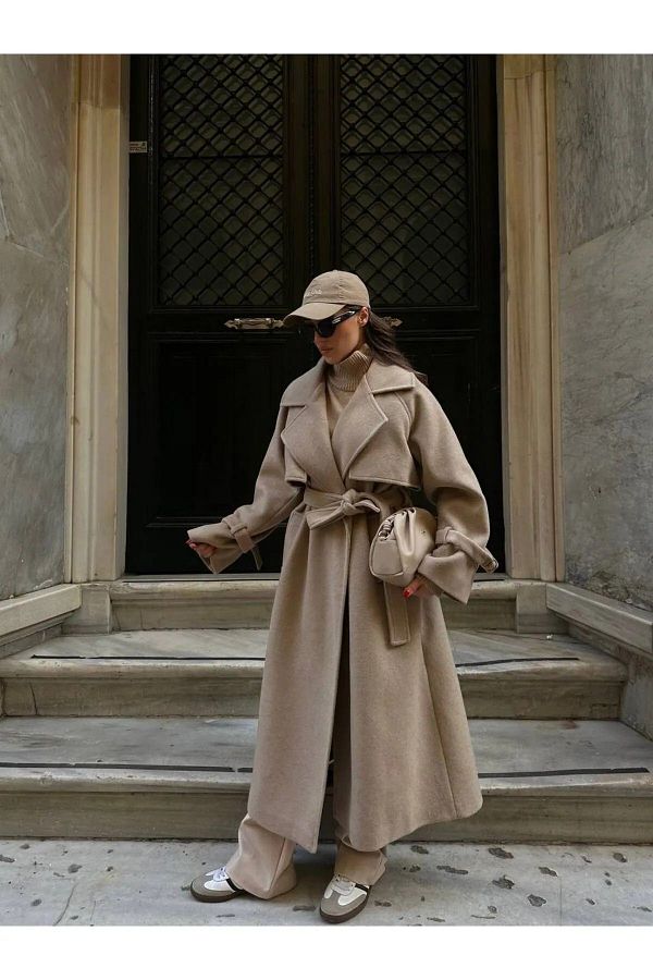 00’s Belted long coat NWT BCBG MAXAZRIA Belted Long Trench Coat Colore Beige Size
