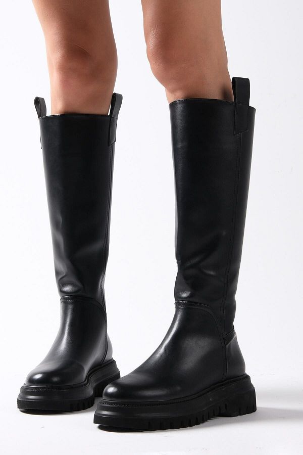 Mio Gusto-Schwarze, pelzgefütterte Damenstiefel aus Leder mit Reißverschluss hinten 1
