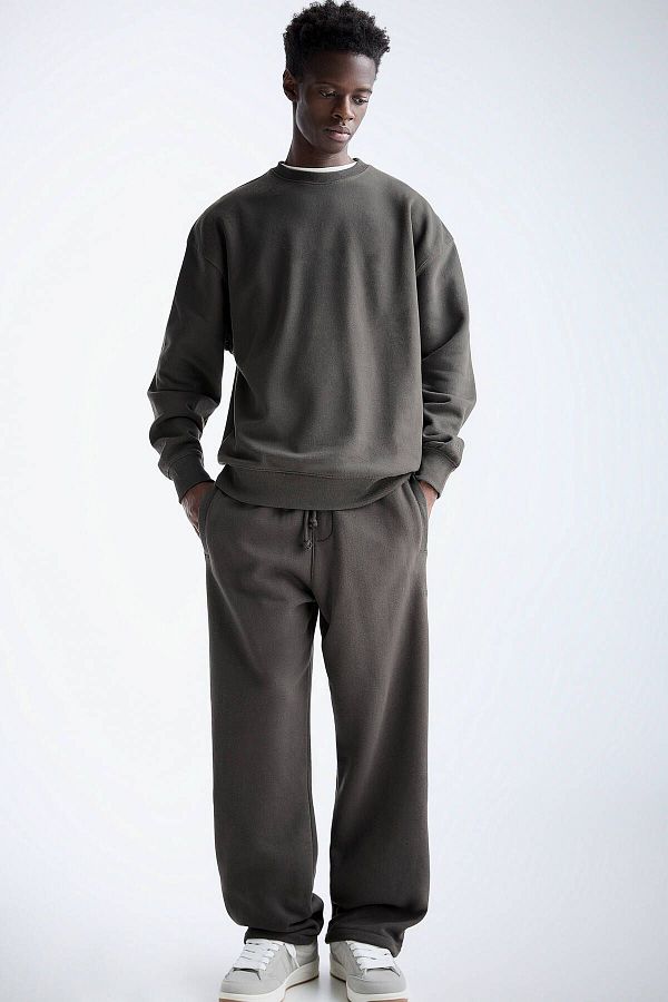 Pull & Bear-Jogger pantolon ve sweatshirt eşofman takımı 1