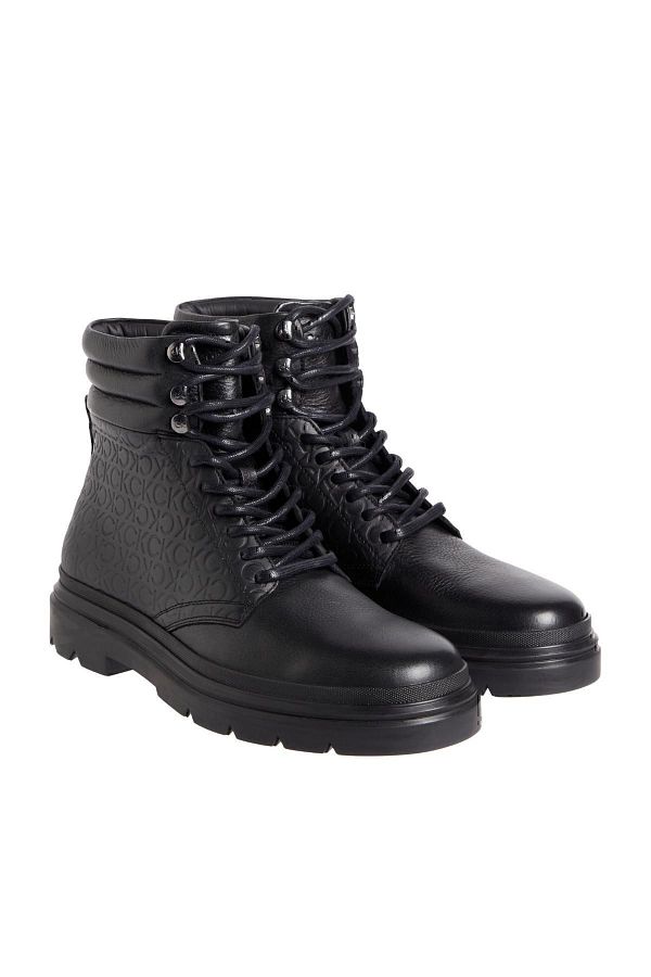 Stylish black boots store