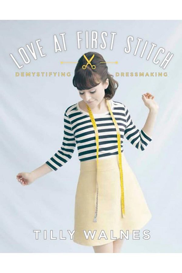 Macmillan Distribution-Love At First Stitch Demystifying Dressmaking 1