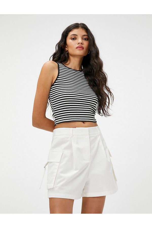 Wide leg cargo shorts hot sale