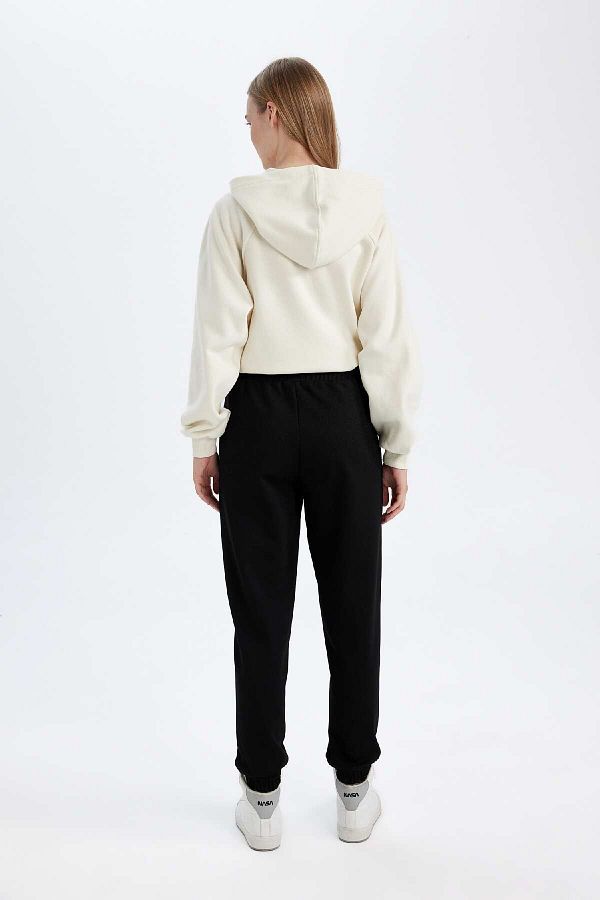 Defacto Long Length Regular Fit Jogger Sweatpants Elastic Waist Leg and Pocket S8381Az24Wn Trendyol
