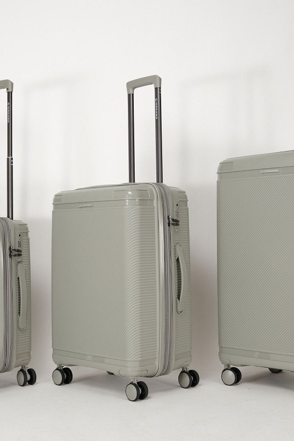 Giordano luggage clearance