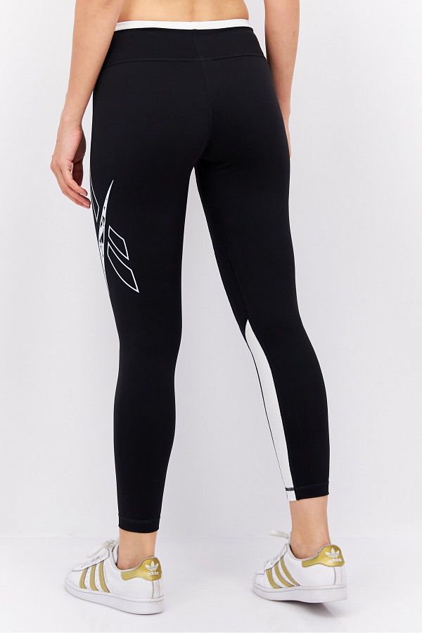 Reebok women's sportswear store