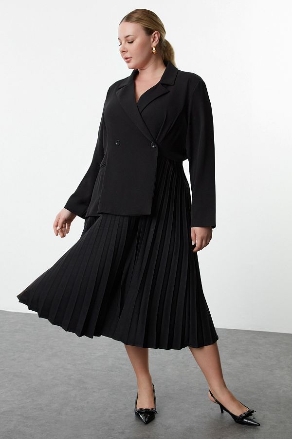 Trendyol Curve-Plus Size Czarna Plisowana Sukienka Żakietowa - Tbbaw25Ah00076 1