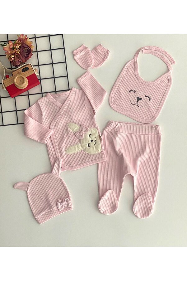 DERİNBEBE Neşeli Bebekler Organik Kumaş Ayıcık Nakışlı Desen 5 Parça Hastane Çıkışı Seti Pembe