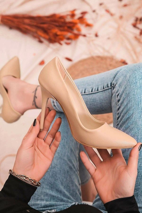 GULT Women s Stiletto Thin High Heels Shoes Skin Skin Trendyol