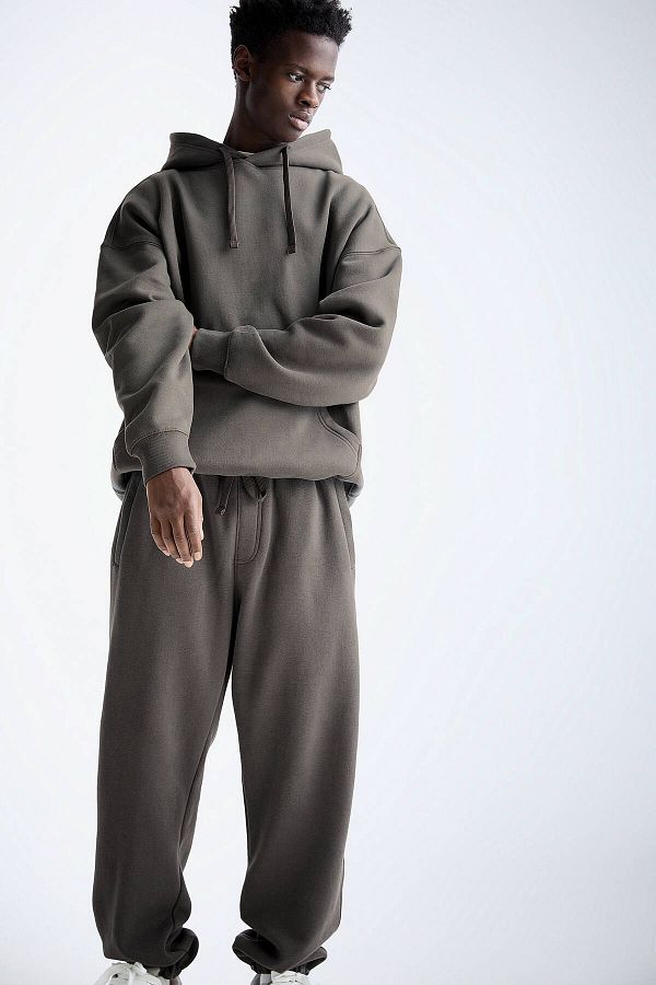 Jogger pants and sweatshirt set 2025