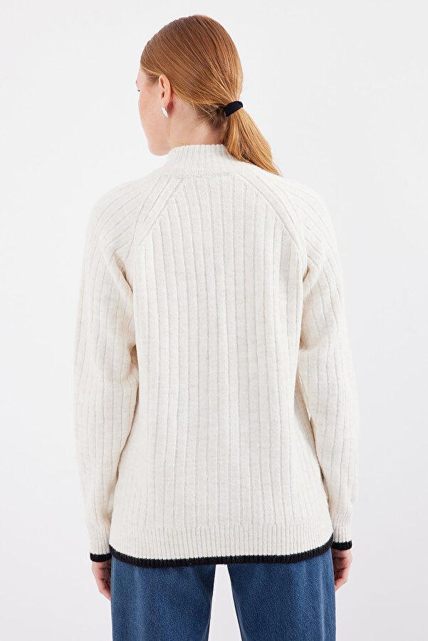 Bigdart 15863 Strickjacke mit Reißverschluss Ecru- Trendyol - Main Image