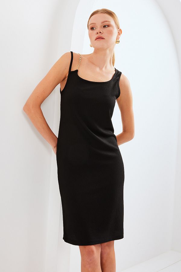 Bigdart-2496 Model - Black Knitted Dress with Chain Detail 1