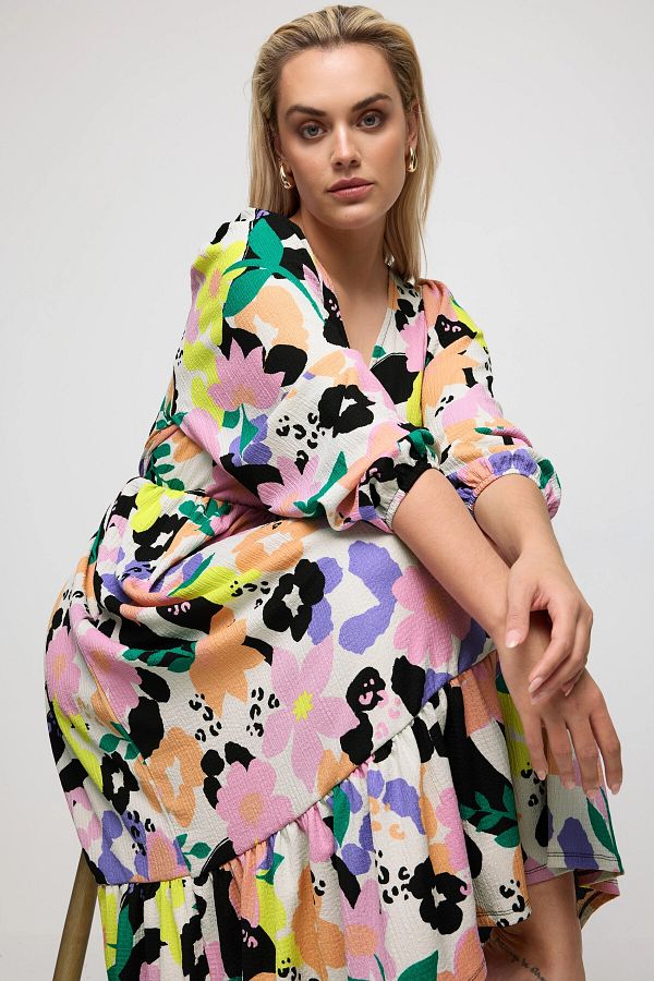 Stil Diva-Plus Size V-neck Elastic Sleeves Patterned Midi Wrap Dress 1