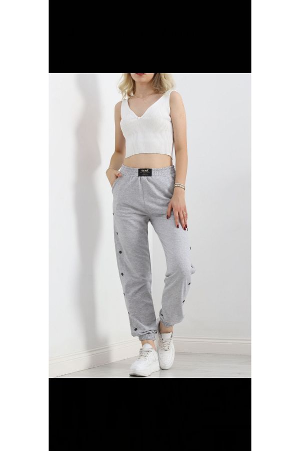 Snap on sweatpants 2025
