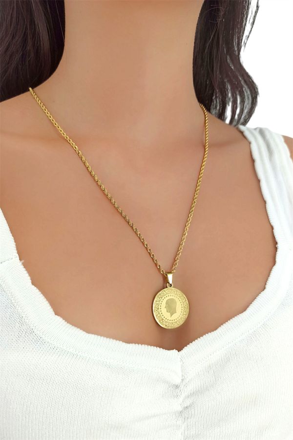 Lira necklace shop