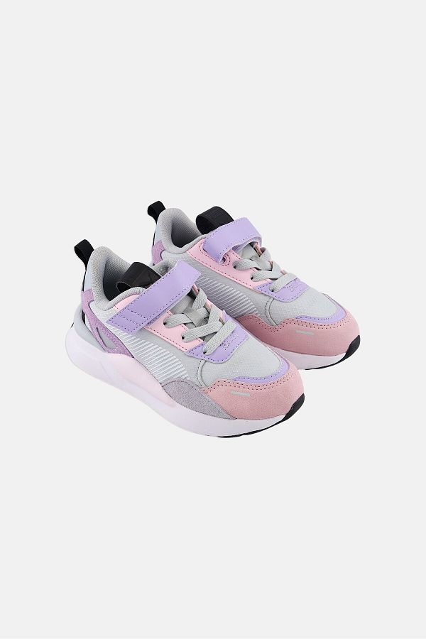 Sports shoes rs 3 clearance