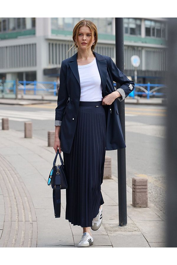 Dark navy blue pleated skirt hot sale
