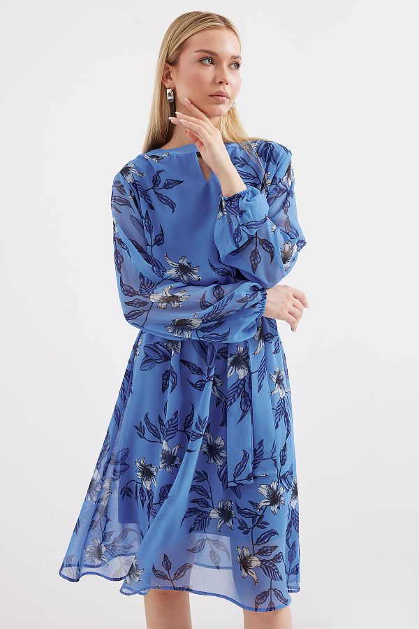 Bigdart-Modell 2459 Blaues gemustertes Kleid mit Tüllfutter 1