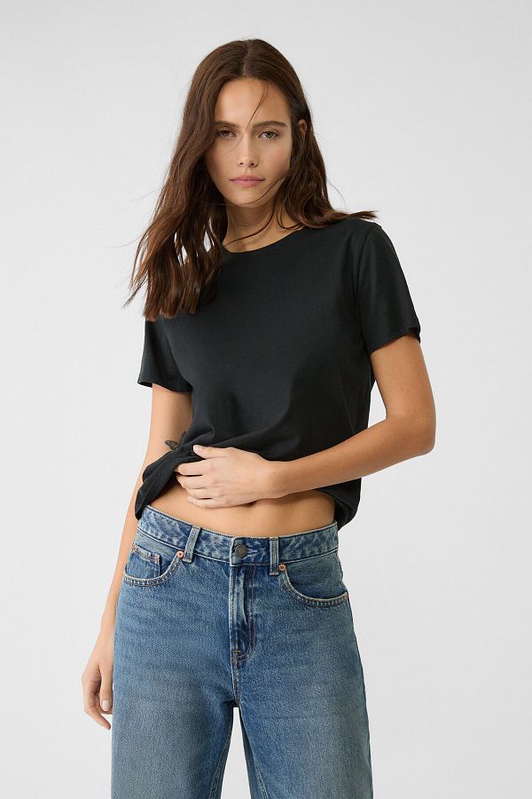 Stradivarius Basic short sleeve T shirt Trendyol