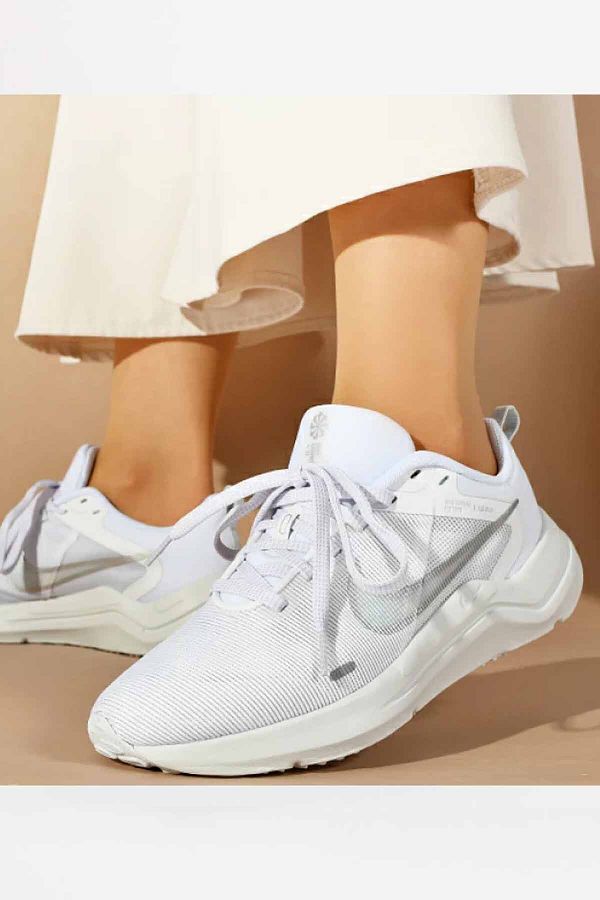Nike daily slippers hotsell