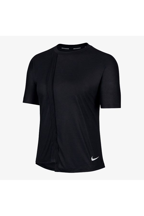 Nike t shirt rebel outlet