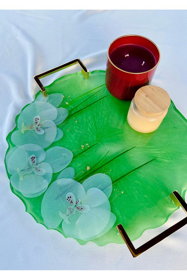 Heyplus-Custom Design, Wave Edge Round Epoxy Presentation Tray 1