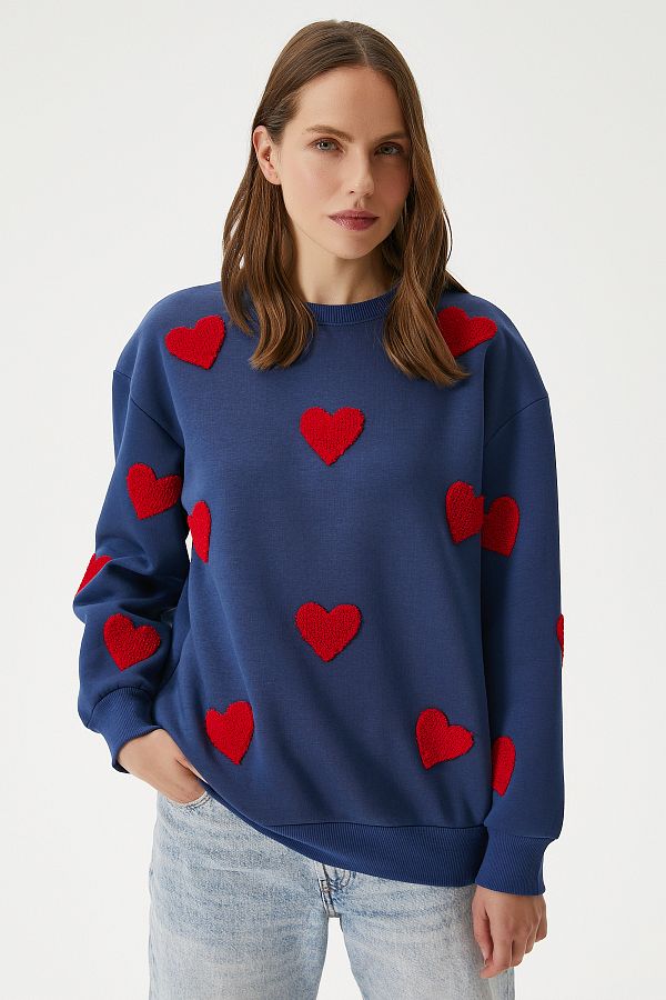 Ritnice Women s Love Heart Embroidered Navy Blue Red Sweatshirt Trendyol