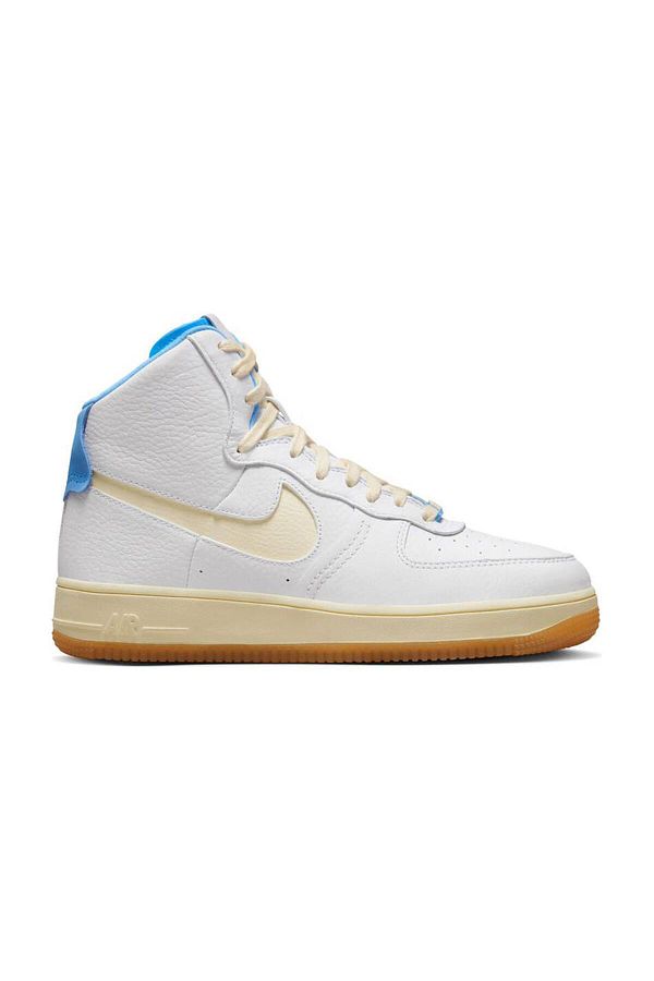 Nike flat tops on sale