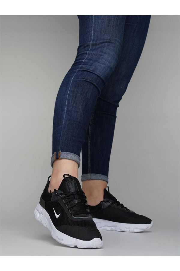 Nike react with jeans online