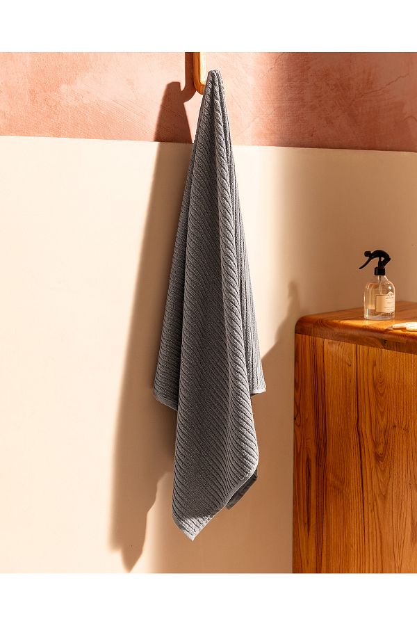 Madame Coco-Carla Bath Towel 1