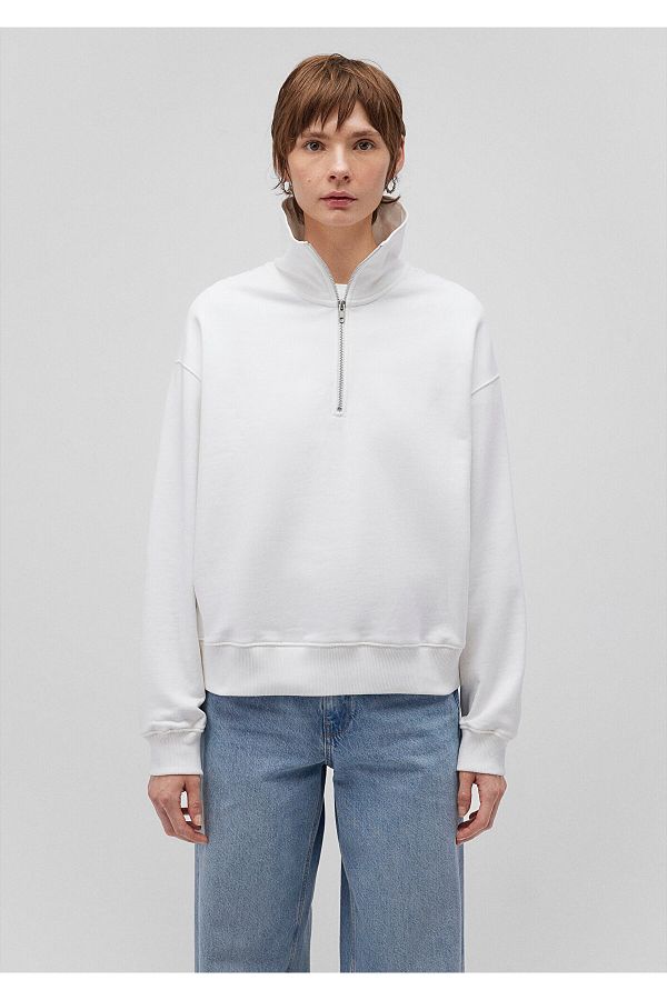 Mavi White Basic Sweatshirt Semi Zipper 1S10143 80194 Trendyol