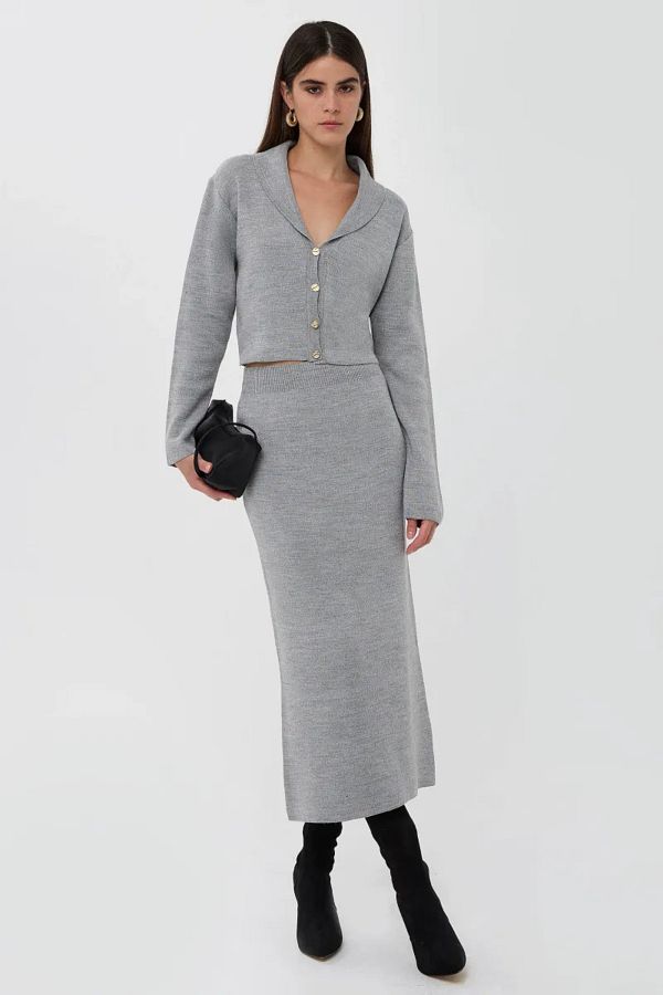 Hiccup-Button Detailed Knitted Set 1