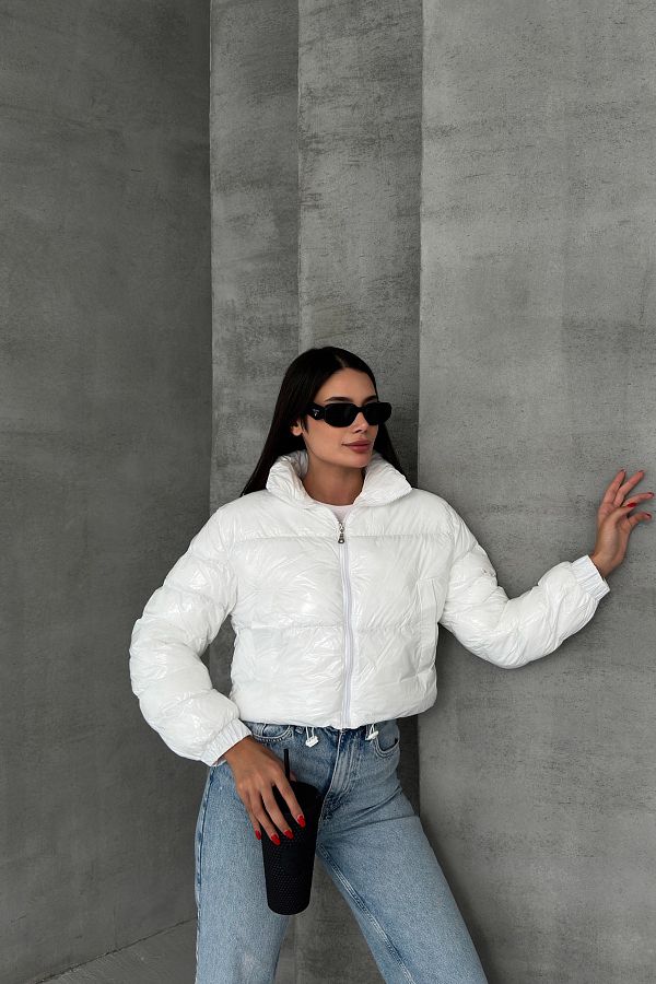 White shiny puffer jacket online