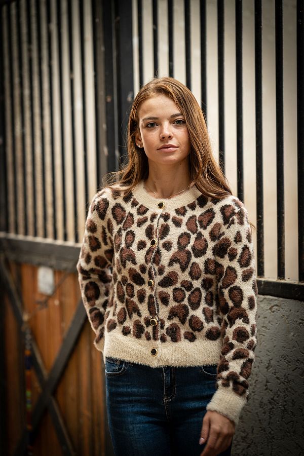 VerdeBlanco-Leopard Patterned Button Detailed Cardigan 1