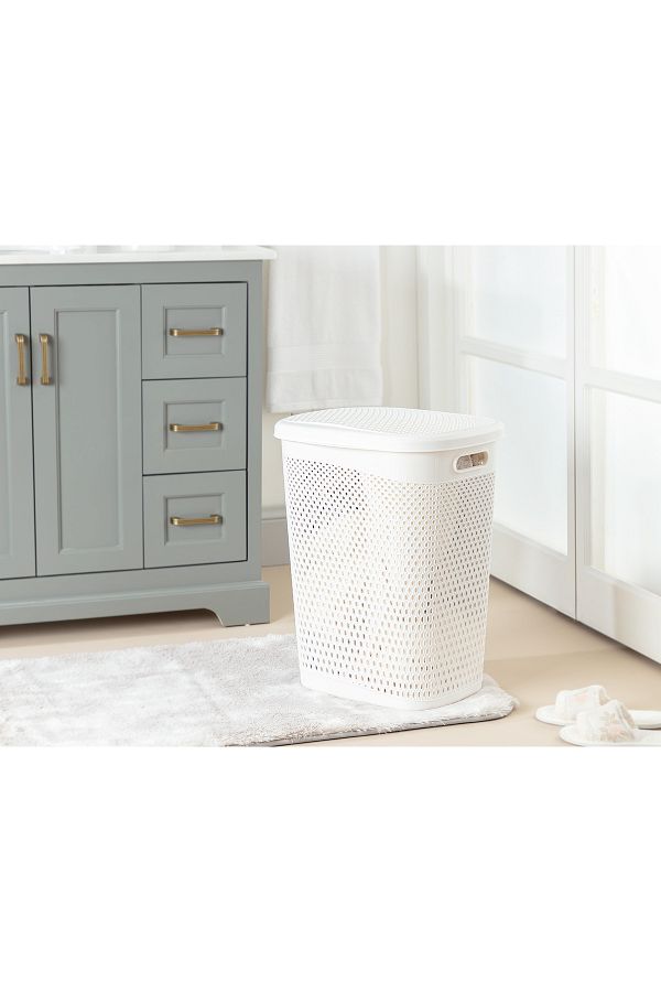 Madame Coco-Bellamy Laundry Set - with Basket 1