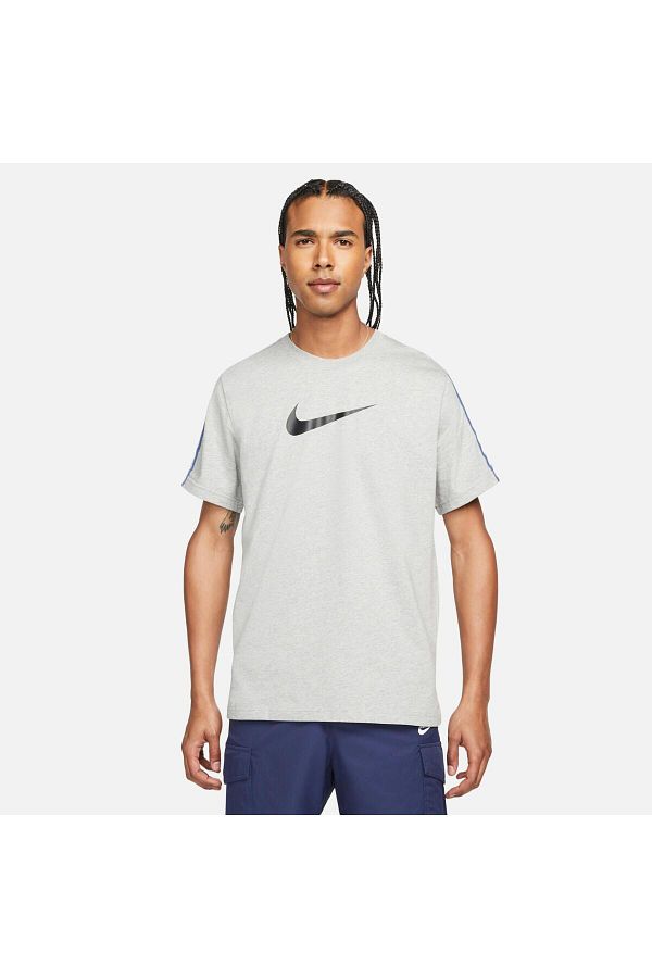 T shirt nike repeat clearance