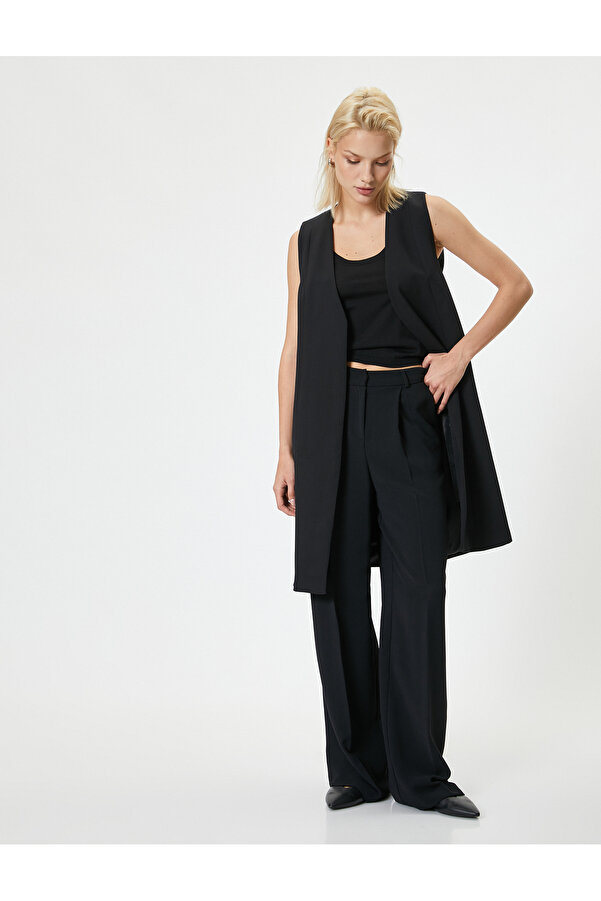 Koton Lange Weste aus Kreppstoff mit V-Ausschnitt und