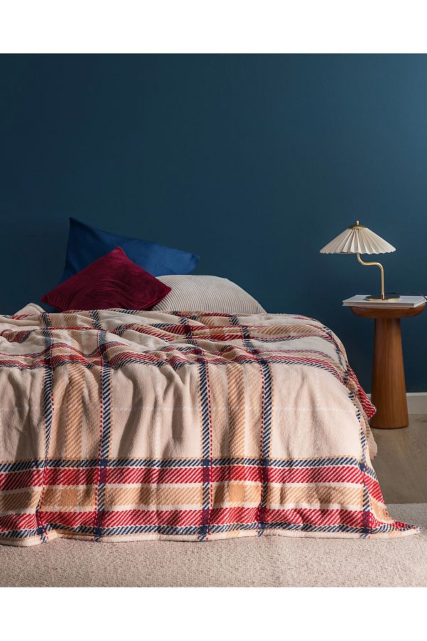 Madame Coco-Antonin Welsoft Fleece Printed Double Blanket - Beige/Red 1