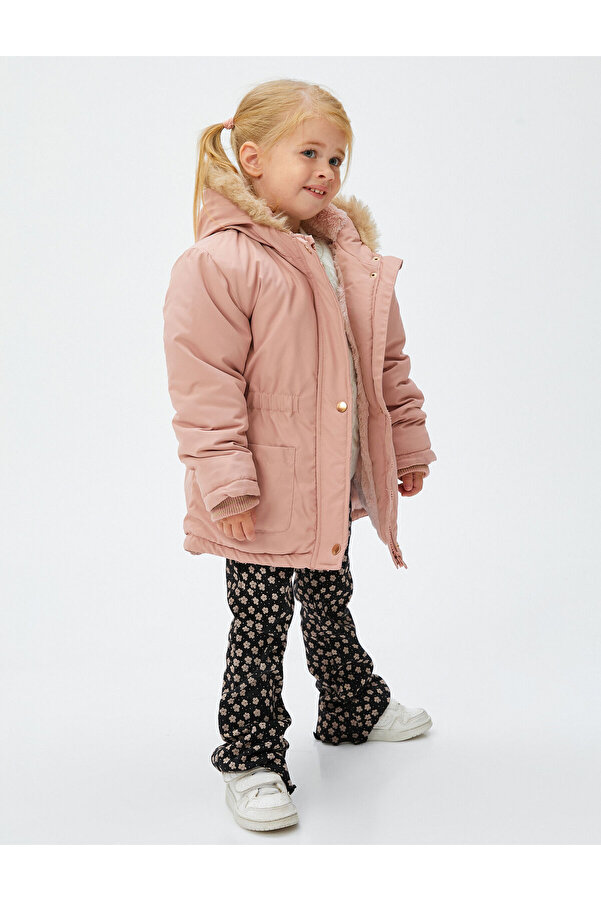 Koton Kapşonlu Kaban Peluş Astarlı Beli Lastikli Cepli Rüzgar Kapaklı