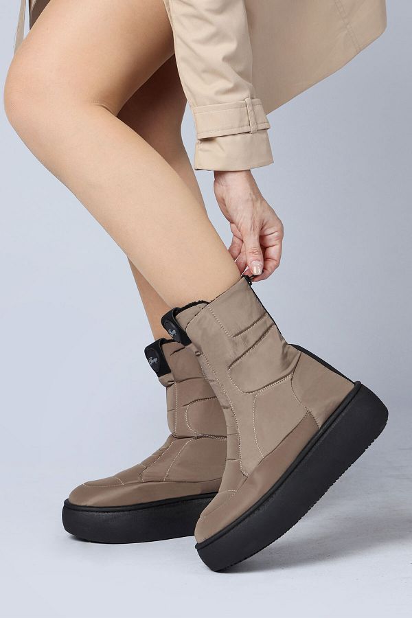 Women's winter boots non slip soles on sale